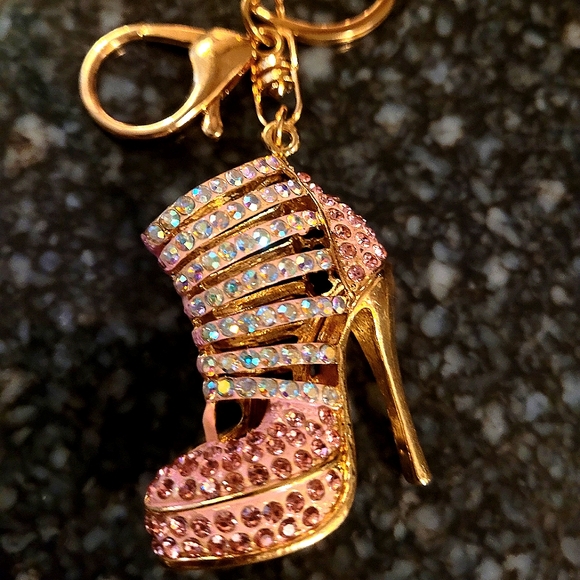Accessories - 🌹 $18 STYLISH KEY CHAIN